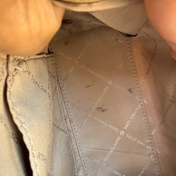 Michael Kors Cream and Tan Signature Small Satchel & little wallet - Picture 4 of 12